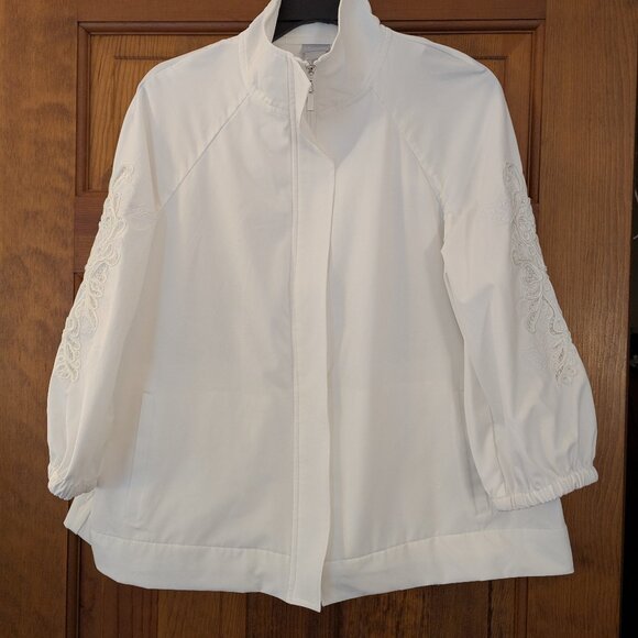 Chico's size 1, White Swing Jacket - Picture 1 of 16